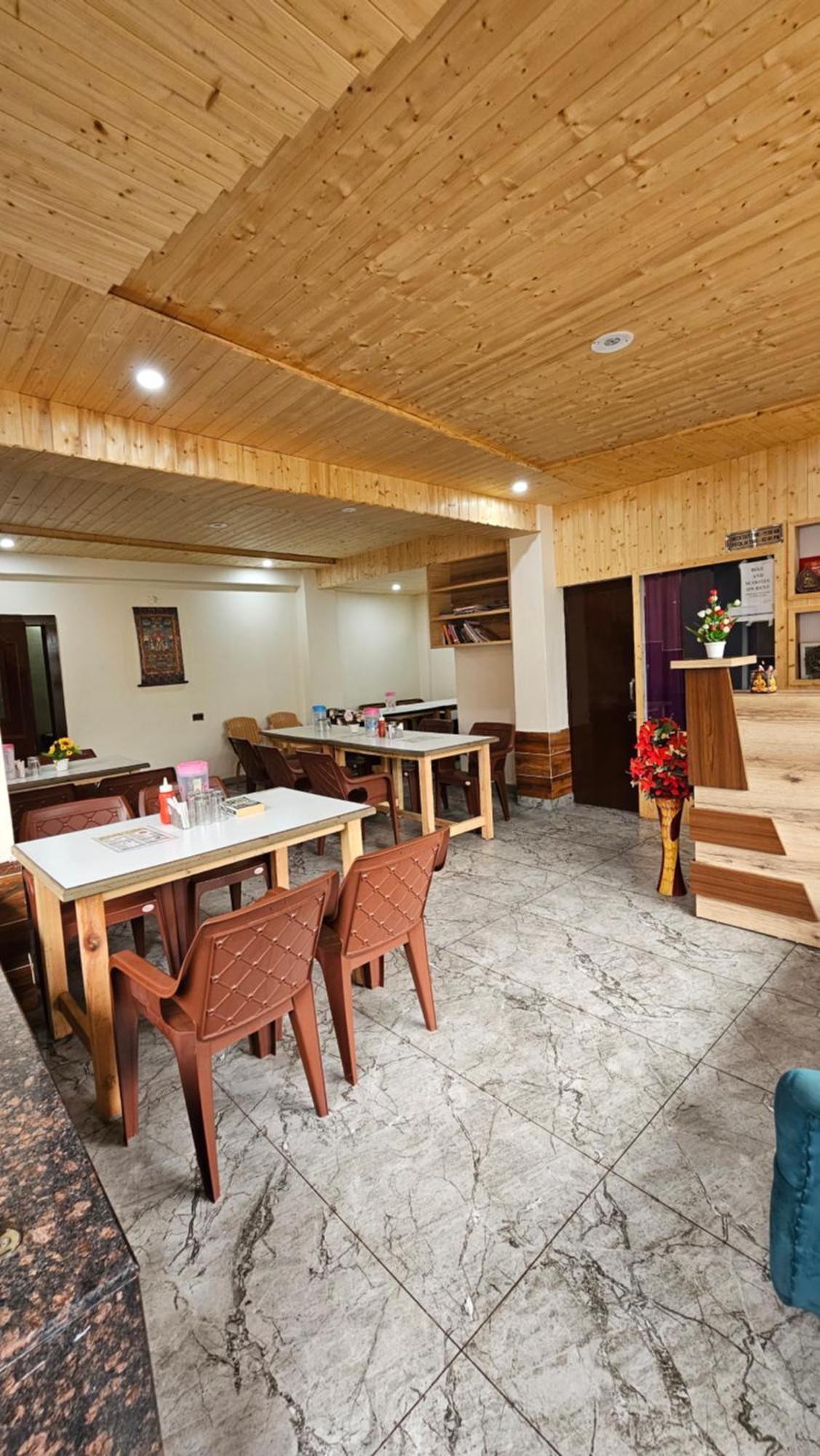 Green View Hotel And Restaurant McLeod Ganj Extérieur photo