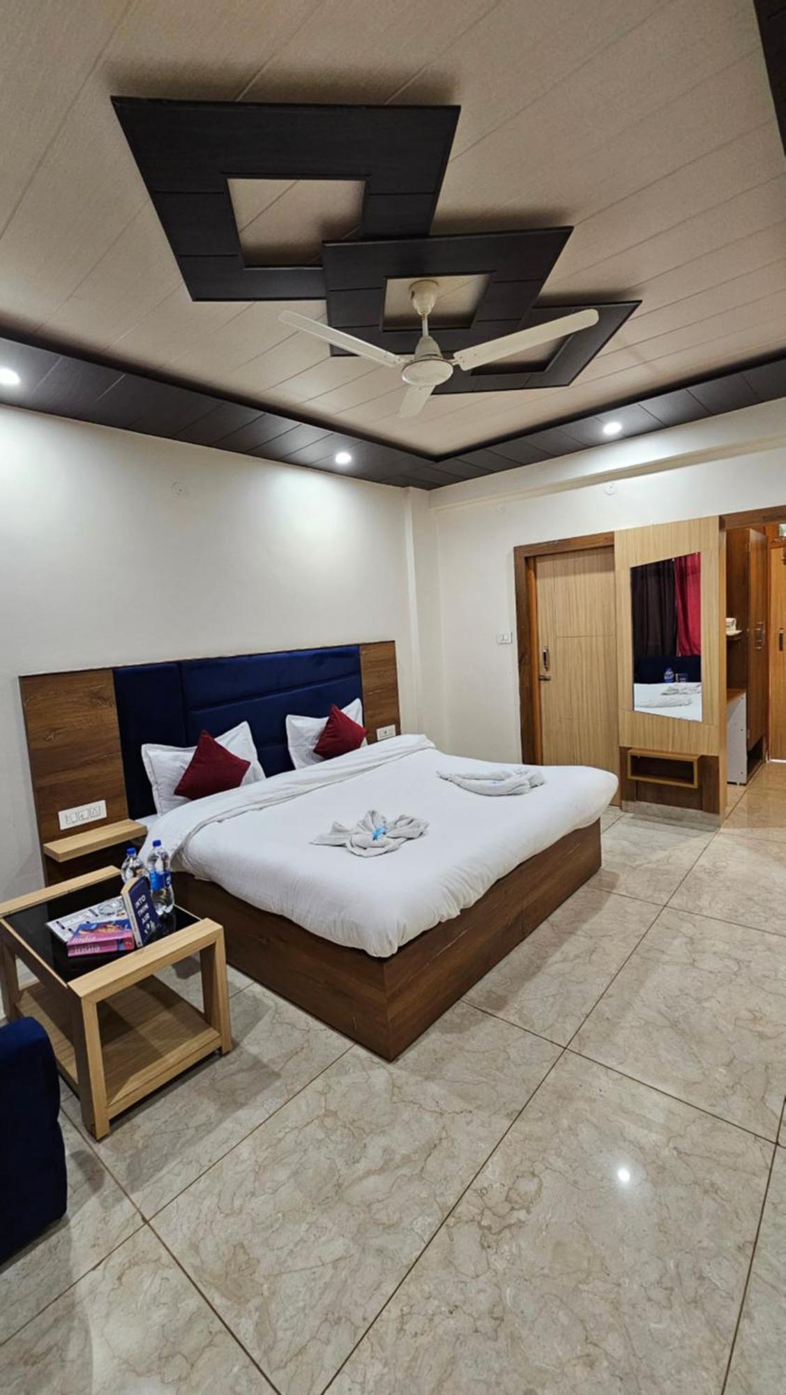 Green View Hotel And Restaurant McLeod Ganj Extérieur photo
