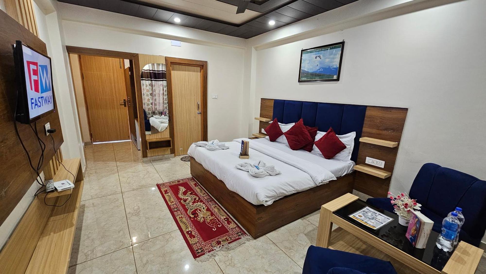 Green View Hotel And Restaurant McLeod Ganj Extérieur photo
