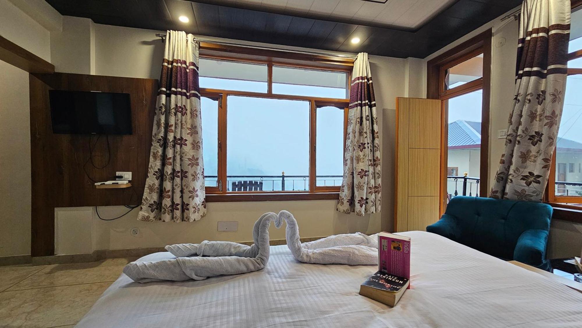 Green View Hotel And Restaurant McLeod Ganj Extérieur photo